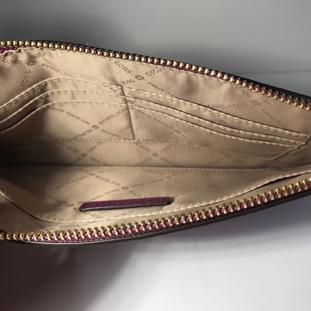 Michael Kors pomegranate clutch - Picture 6 of 6